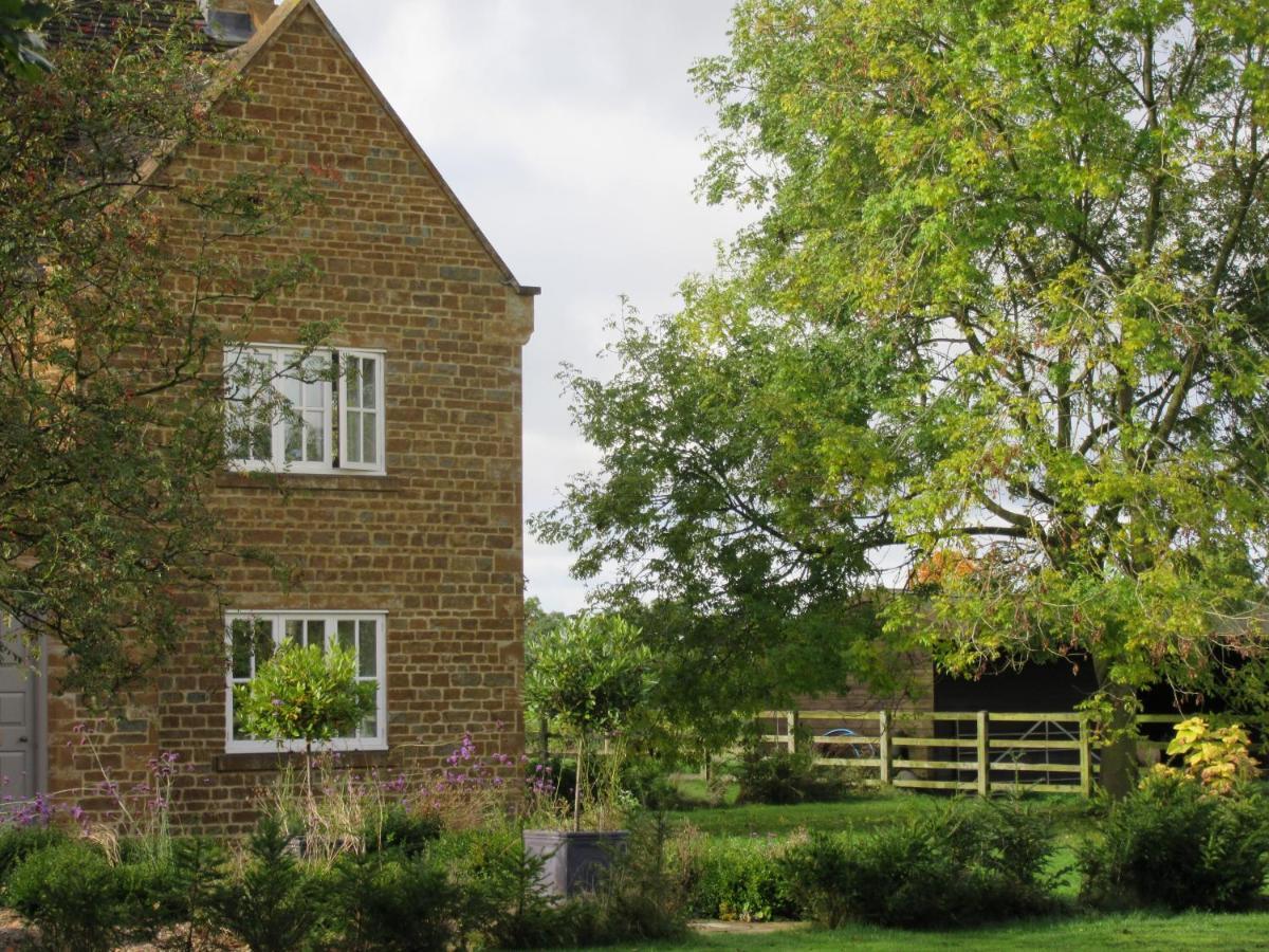 Bed and Breakfast Weston Hill Farm Moreton Pinkney Экстерьер фото
